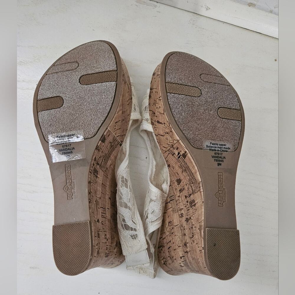 Fergalicious Vandalia Cream Women's size 9 M Lace Wedge Sandal Shoes - Picture 7 of 8